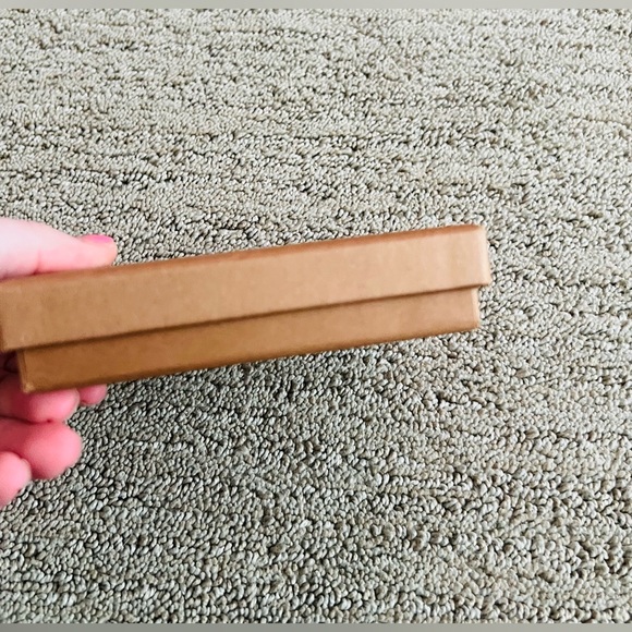 Louis Vuitton Empty Box with Ribbon – Classic Brown - Picture 2 of 10